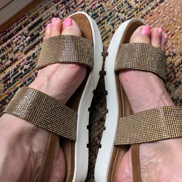 Aldo sandals. Hardly worn. A few stones missing. See pics. - Picture 2 of 8